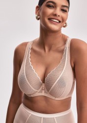 Телесный бюстгальтер-бралетт с мягкими чашками +size Chita Alles