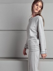 Уютная женская пижама с кофтой на пуговках Infiore