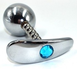 Серебристая анальная пробка для ношения из нержавеющей стали с голубым кристаллом - 10,2 см.