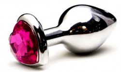 Гладкая серебристая втулка с малиновым кристаллом-сердечком - 7,6 см.