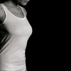 Женская майка полуприлегающего силуэта Cotonella Женская майка полуприлегающего силуэта Cotonella