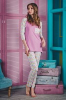 Пижама Caramel: футболка с цветным карманом и штаны Evelena
