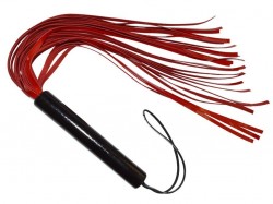 Красно-черная плеть из лаковой кожи - 63 см.