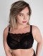 Бюстгальтер-топ с сетчатыми мягкими чашками и гипюром поверх Akcent