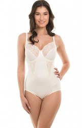 Грация сильной степени коррекции со встроенным бюстгальтером Maidenform